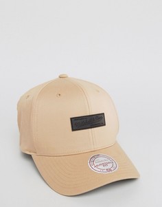 Кепка Mitchell & Ness 110 Flexfit эксклюзивно для ASOS - Бежевый