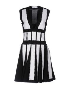 Короткое платье Givenchy