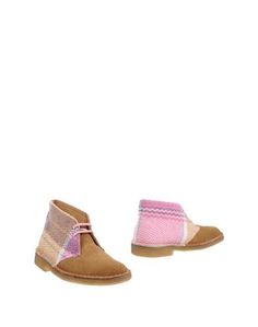 Полусапоги и высокие ботинки Clarks