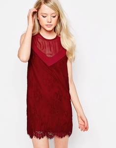 Цельнокройное платье с кружевной отделкой Jovonna Rogers - Красный