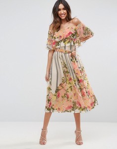 Платье миди в полоску с цветочным принтом и оборкой ASOS - Мульти