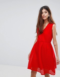 Короткое приталенное платье с V‑образным вырезом Yumi - Красный