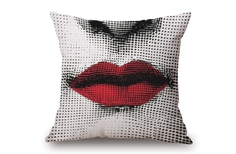Подушка с портретом Лины Пьеро Форназетти "Red Lips" DG