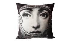 Подушка с портретом Лины Пьеро Форназетти "Knight" DG