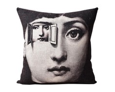Подушка с портретом Лины Пьеро Форназетти "Duplicity" DG