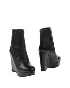 Полусапоги и высокие ботинки Juicy Couture