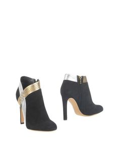 Полусапоги и высокие ботинки Salvatore Ferragamo