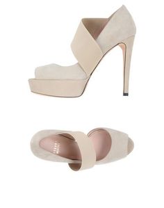 Туфли Stuart Weitzman