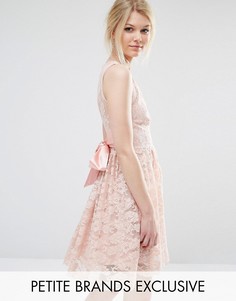 Кружевное платье с атласным бантом и глубоким вырезом John Zack Petite - Розовый
