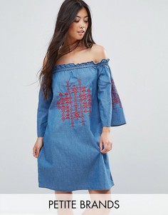 Джинсовое платье с вышивкой и открытыми плечами Parisian Petite - Синий
