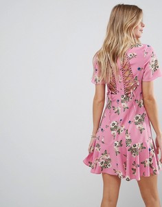 Чайное платье с цветочным принтом и шнуровкой на спине ASOS - Мульти