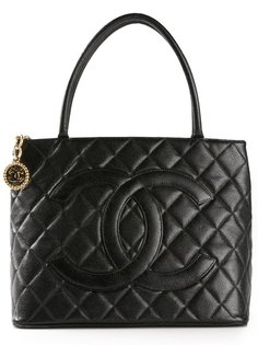 стёганая сумка-тоут Medallion Chanel Vintage