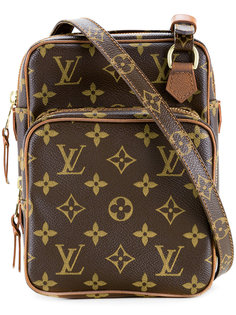 Louis Vuitton Vintage Gold Diamond Shaped Malletage Massive Statement –  Amarcord Vintage Fashion