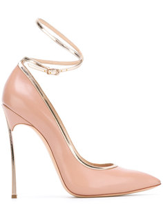 туфли-лодочки с заостренным носком Casadei