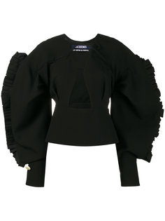 топ с объемными рукавами и вырезом Jacquemus