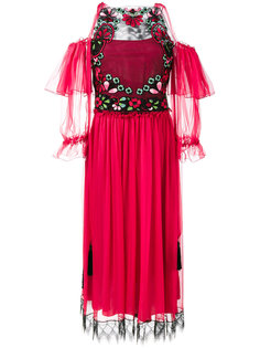 платье с открытыми плечами, вышивкой и оборками Alberta Ferretti
