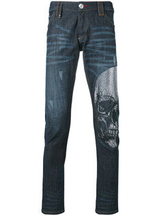 джинсы с блестящим черепом Philipp Plein