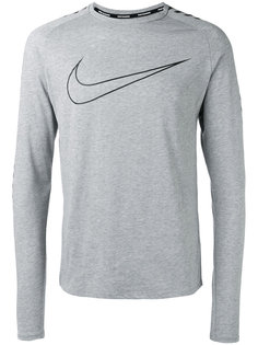топ с логотипом Nike