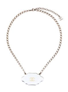 короткое ожерелье с подвеской-логотипом  Chanel Vintage