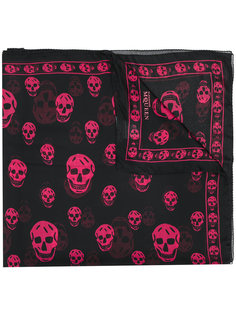 шарф Skull Alexander McQueen