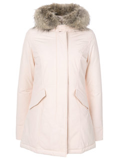 парка с капюшоном  Woolrich