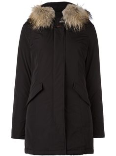 парка с меховой отделкой  Woolrich