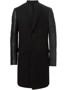 пальто с с контрастными рукавами  Givenchy