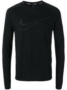 топ с логотипом Nike