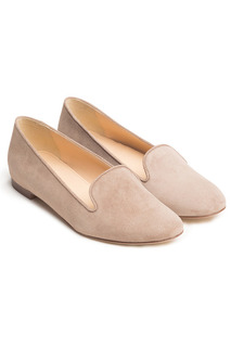 moccasins British passport