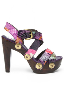 Босоножки Stuart Weitzman