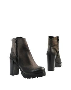 Полусапоги и высокие ботинки Onako