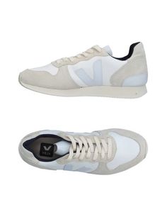 Низкие кеды и кроссовки Veja