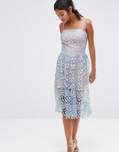 Кружевное платье миди Boohoo Exclusive - Синий