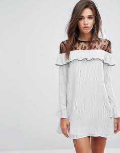 Платье с оборкой и кружевной вставкой Fashion Union - Белый