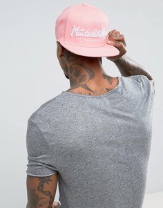 Розовая бейсболка с логотипом Mitchell & Ness - Розовый