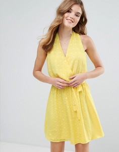 Фактурное платье миди с запахом и поясом Lavand - Желтый