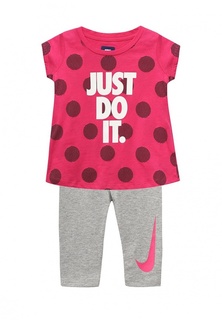 Костюм спортивный Nike