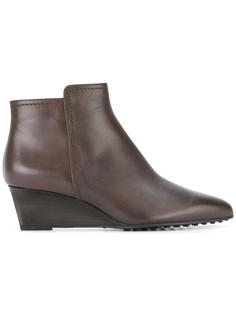 сапоги по щиколотку на танкетке Tods Tod’S
