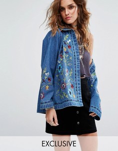 Свободная джинсовая куртка с цветочной вышивкой Sacred Hawk - Синий