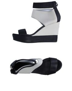 Сандалии KEB