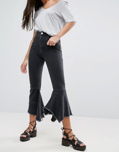 Черные выбеленные узкие джинсы в винтажном стиле с расклешенной вставкой ASOS FARLEIGH - Черный