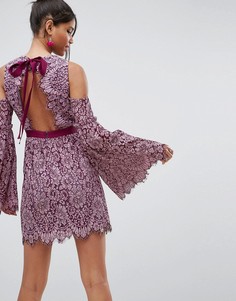 Платье мини с бантом на спине и расклешенными рукавами ASOS - Розовый