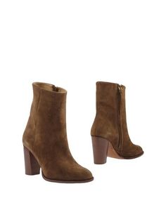 Полусапоги и высокие ботинки Closed