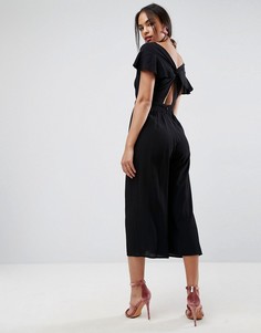 Комбинезон с перекрученной отделкой на спине и оборками ASOS - Черный