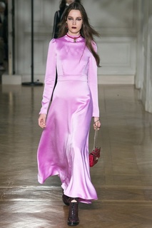 Атласное платье Valentino