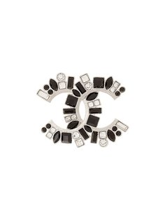 брошь в виде логотипа CC Chanel Vintage