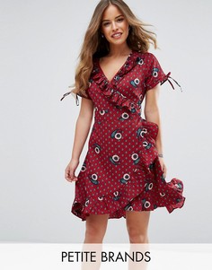 Платье с запахом, оборками и принтом пейсли Uttam Boutique Petite - Красный