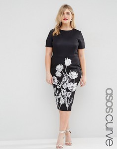 Платье-футболка с однотонным цветочным принтом ASOS CURVE - Мульти