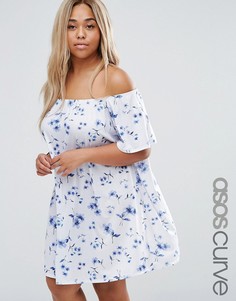 Платье мини с открытыми плечами и цветочным принтом ASOS CURVE - Синий