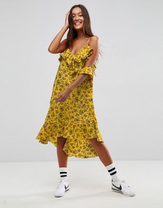 Платье с оборками и цветочным принтом STYLENANDA - Желтый